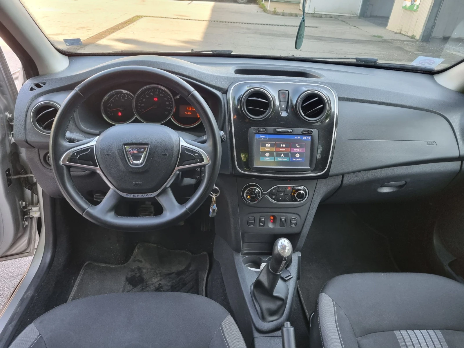 Dacia Sandero 0.900Tce STEPWAY Климатроник+ Камера, снимка 11 - Автомобили и джипове - 55228602