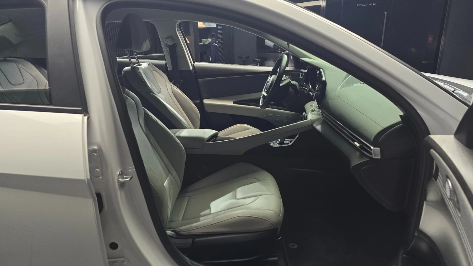 Hyundai Elantra AVANTE| ���������| ���� | LANE ASSIST| ���� �� �� | Mobile.bg � ����������� 13