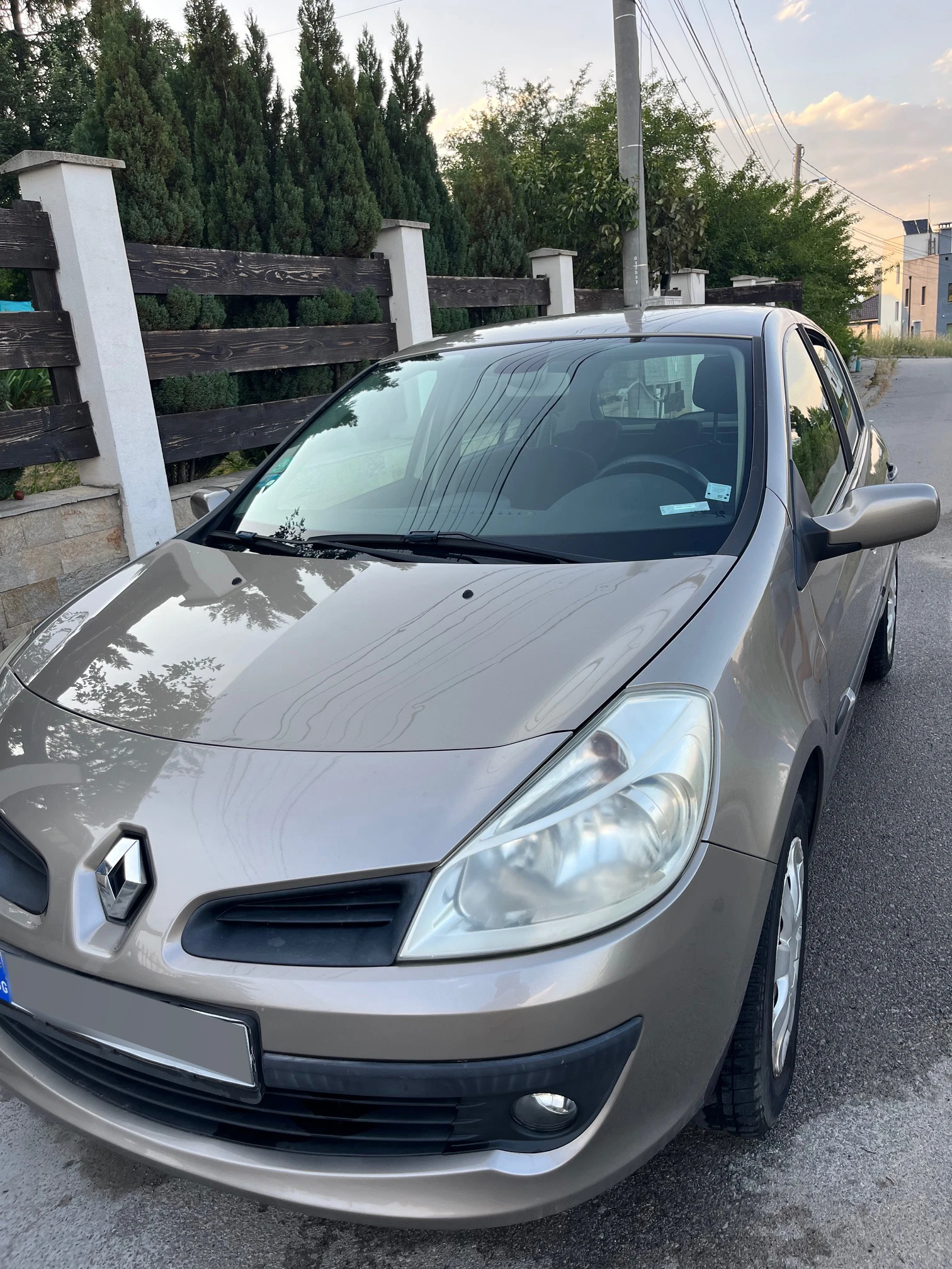 Renault Clio 1.4 16V, снимка 11 - Автомобили и джипове - 55558567