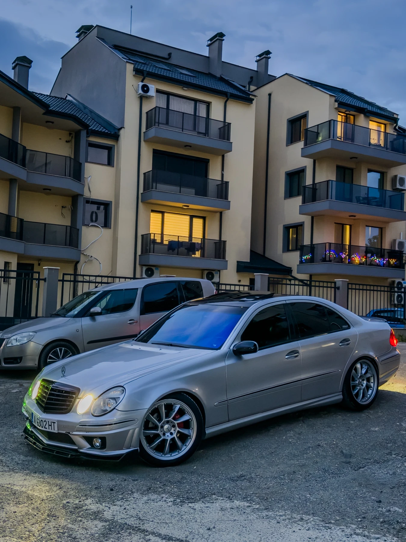 Mercedes-Benz E 320