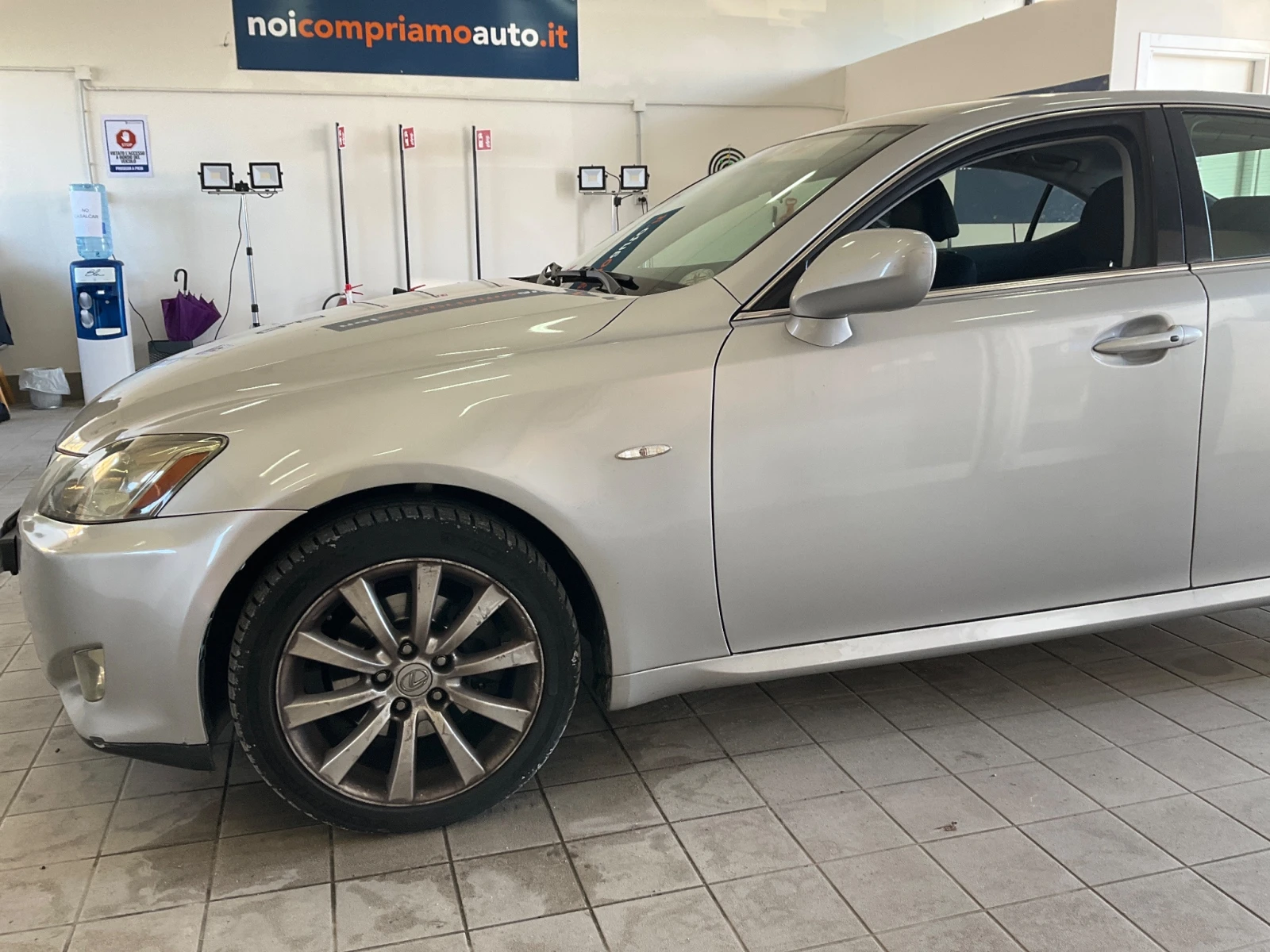 Lexus IS 220d, снимка 5 - Автомобили и джипове - 55742929