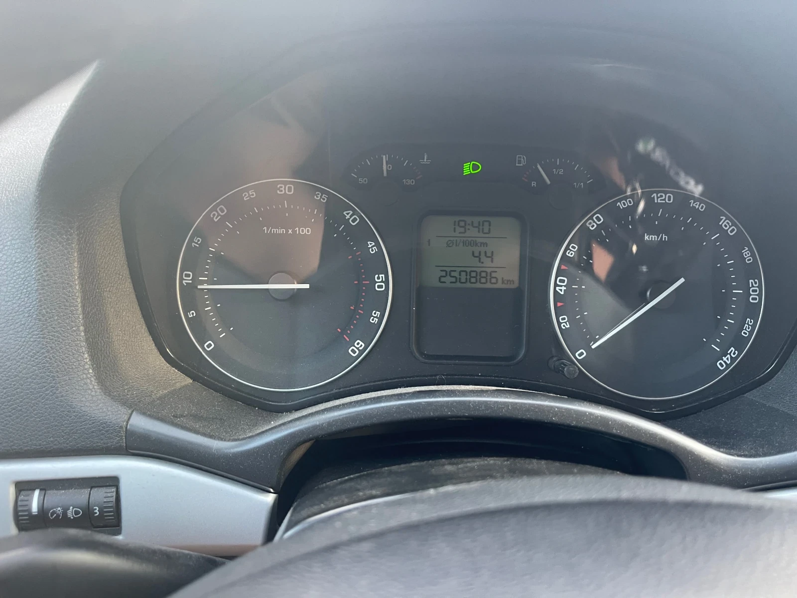 Skoda Octavia, снимка 9 - Автомобили и джипове - 55657536