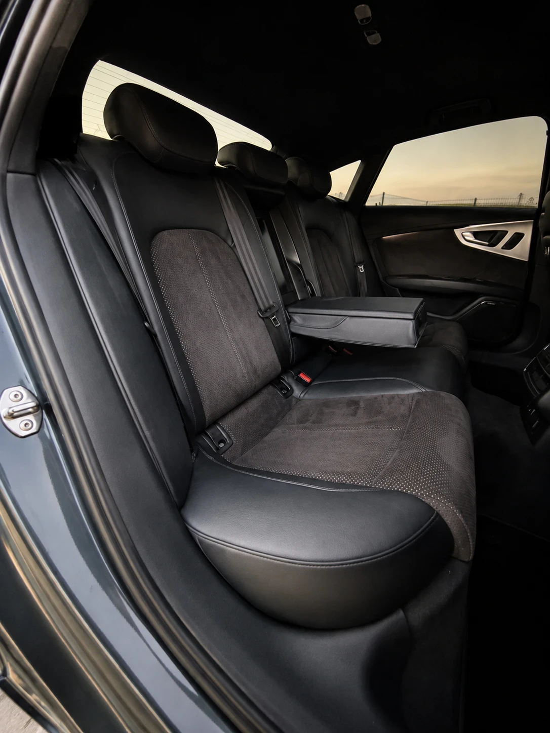 Audi A7 3.0TDI| S-LINE| LED| TOP| СОБСТВЕН ЛИЗИНГ, снимка 7 - Автомобили и джипове - 55829105