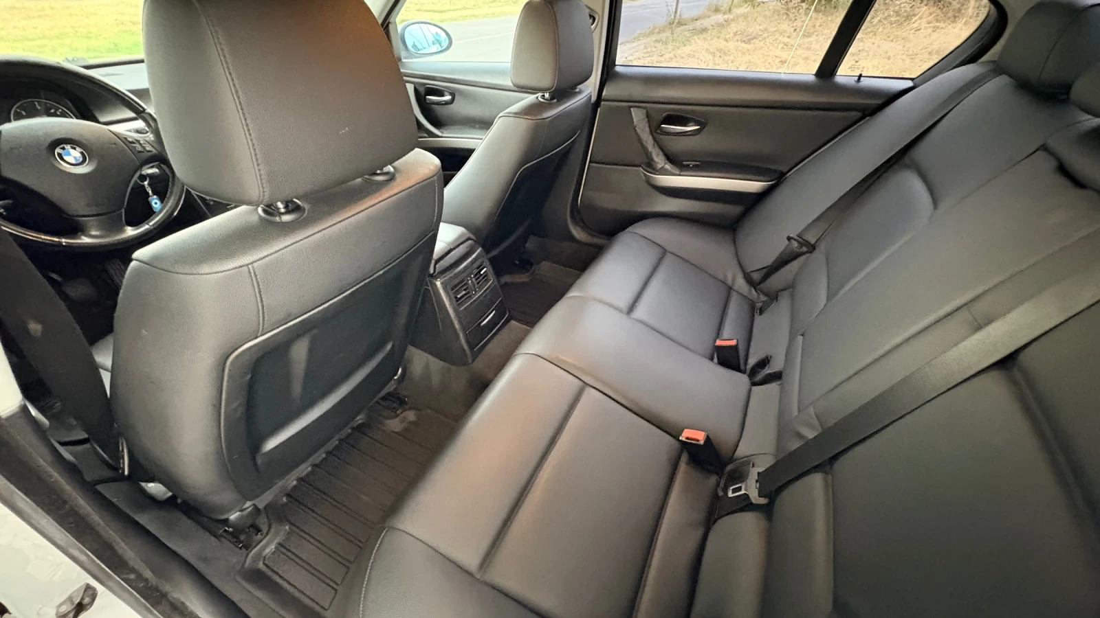 BMW 320 320 D 177 кс 2008 г Напълно Обслужен, снимка 17 - Автомобили и джипове - 56168424