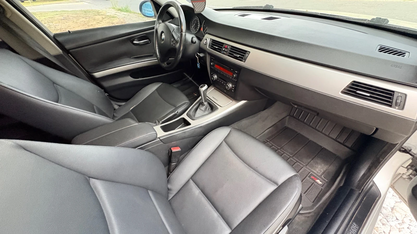 BMW 320 320 D 177 кс 2008 г Напълно Обслужен, снимка 15 - Автомобили и джипове - 56168424
