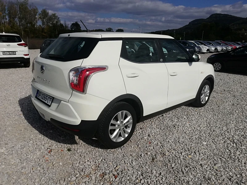 SsangYong Tivoli 1.6I KLIMA IT., снимка 6 - Автомобили и джипове - 52038836