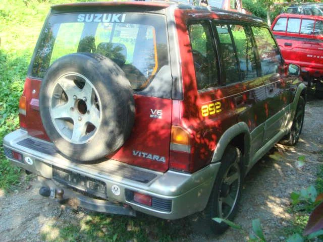 Suzuki Vitara 2.0 V6, снимка 3 - Автомобили и джипове - 46834199