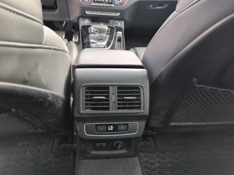 Audi Q5 * PROGRESSIV * CARFAX * ЦЕНА ДО БГ - изображение 10