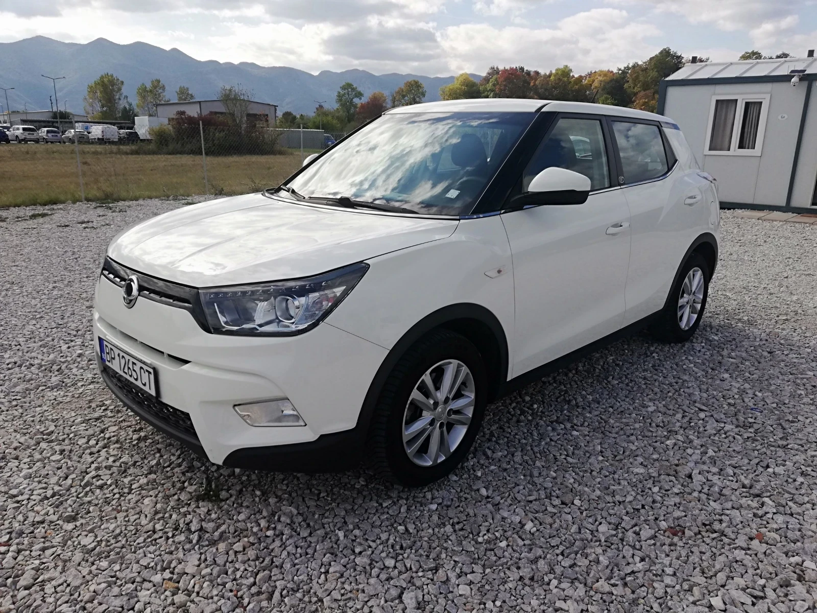 SsangYong Tivoli 1.6I KLIMA IT., снимка 1