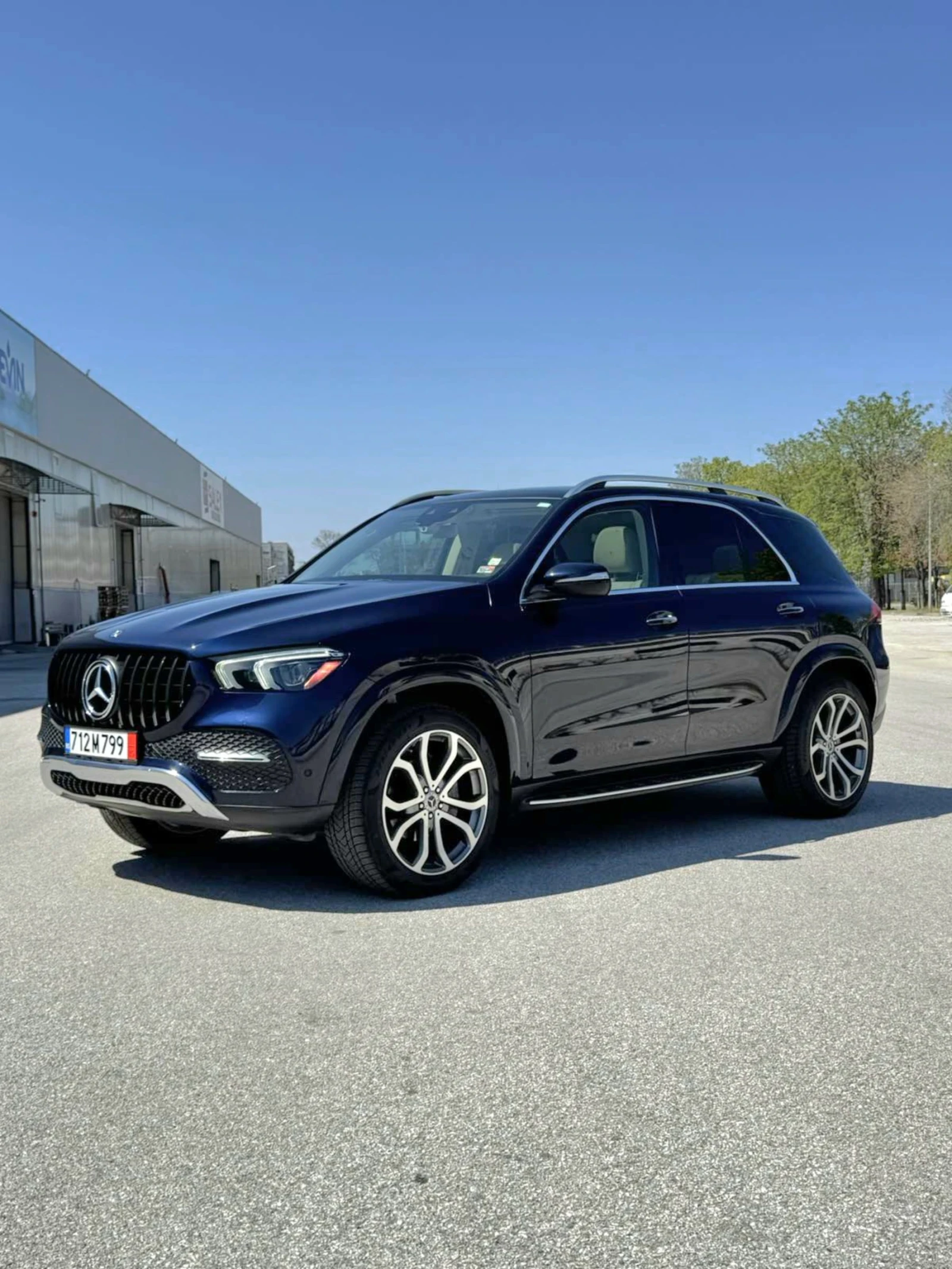 Mercedes-Benz GLE 350 HEAD-UP/21AMG/ПАНОРАМА/7 МЕСТА, снимка 10 - Автомобили и джипове - 54176092