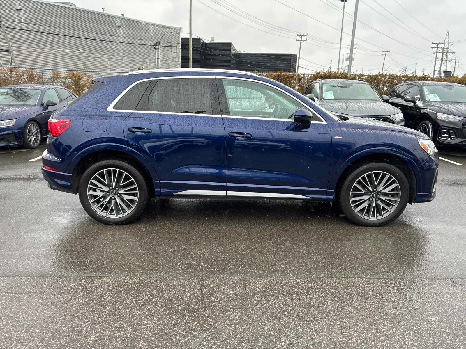 Audi Q3 * CARFAX *    | Mobile.bg   4