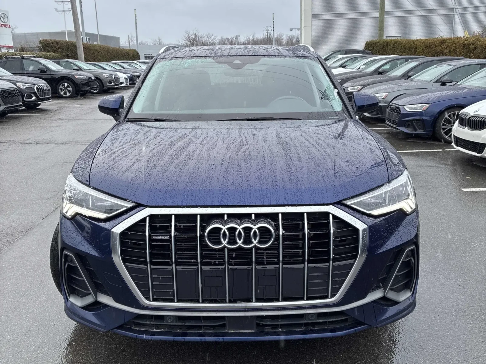 Audi Q3 * CARFAX *    | Mobile.bg   2