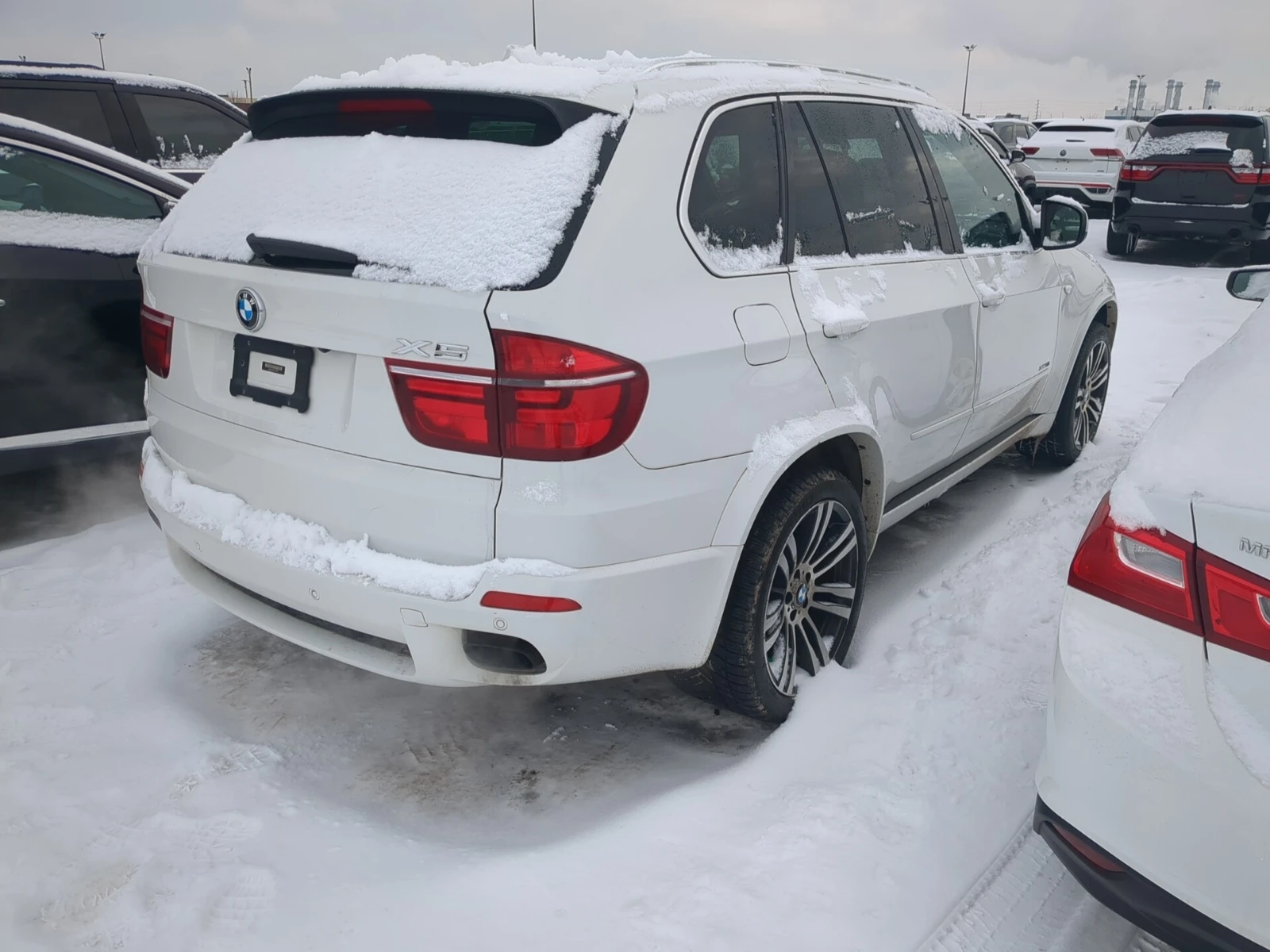BMW X5 xDrive50i - изображение 3