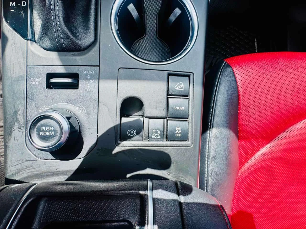 Toyota Highlander * AWD * 1 СОБСТВЕНИК * 2 КЛЮЧА * КАМЕРА, снимка 15 - Автомобили и джипове - 54041194