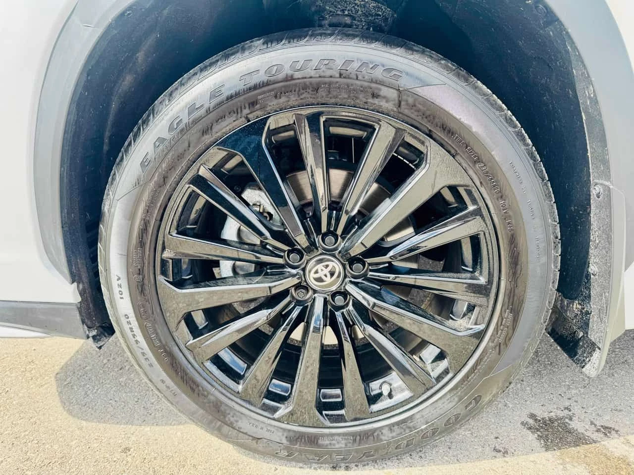 Toyota Highlander * AWD * 1 СОБСТВЕНИК * 2 КЛЮЧА * КАМЕРА, снимка 13 - Автомобили и джипове - 54041194