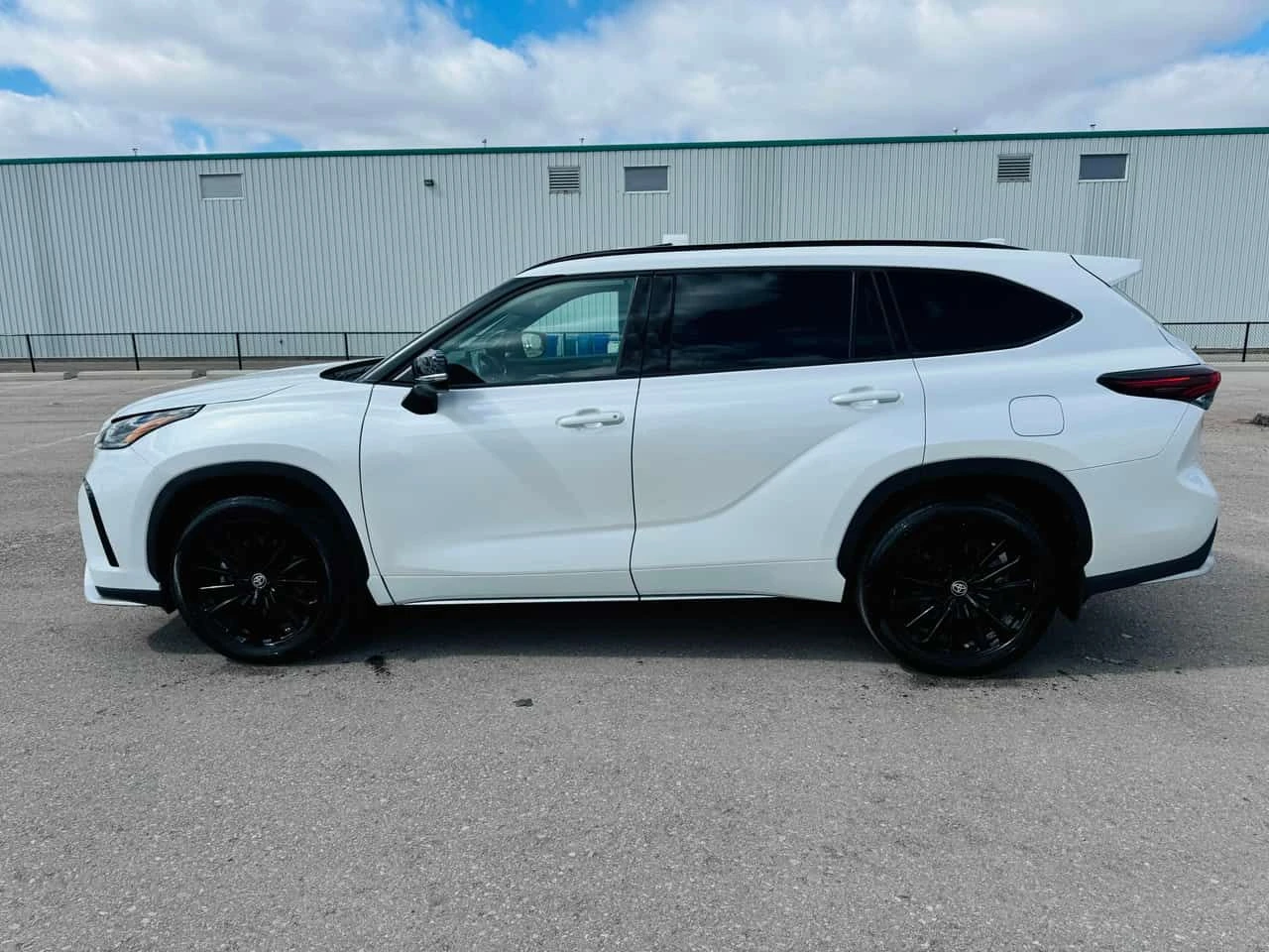 Toyota Highlander * AWD * 1 СОБСТВЕНИК * 2 КЛЮЧА * КАМЕРА, снимка 6 - Автомобили и джипове - 54041194