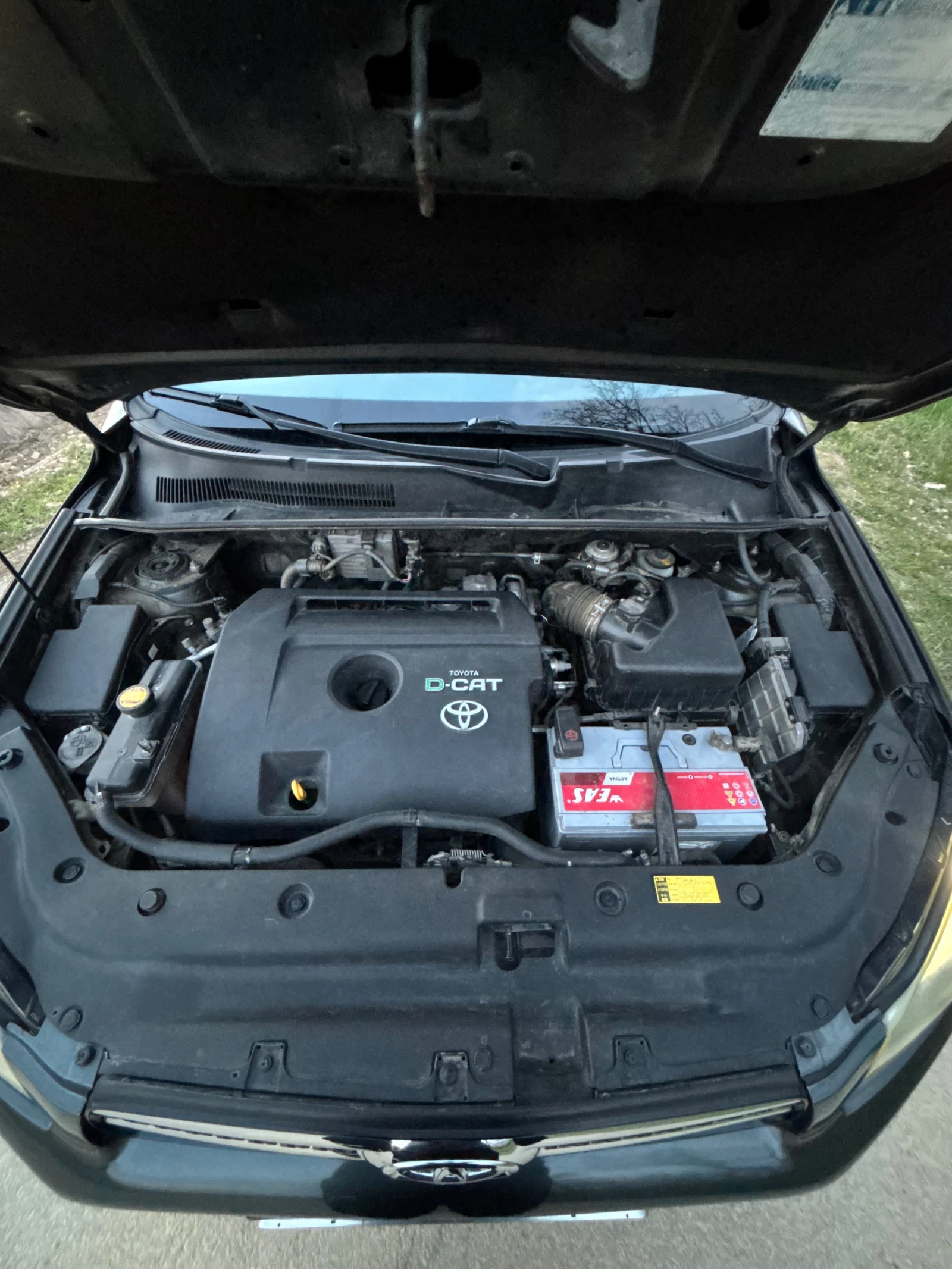 Toyota Rav4 2.2D-CAT 177hp, снимка 9 - Автомобили и джипове - 54257360