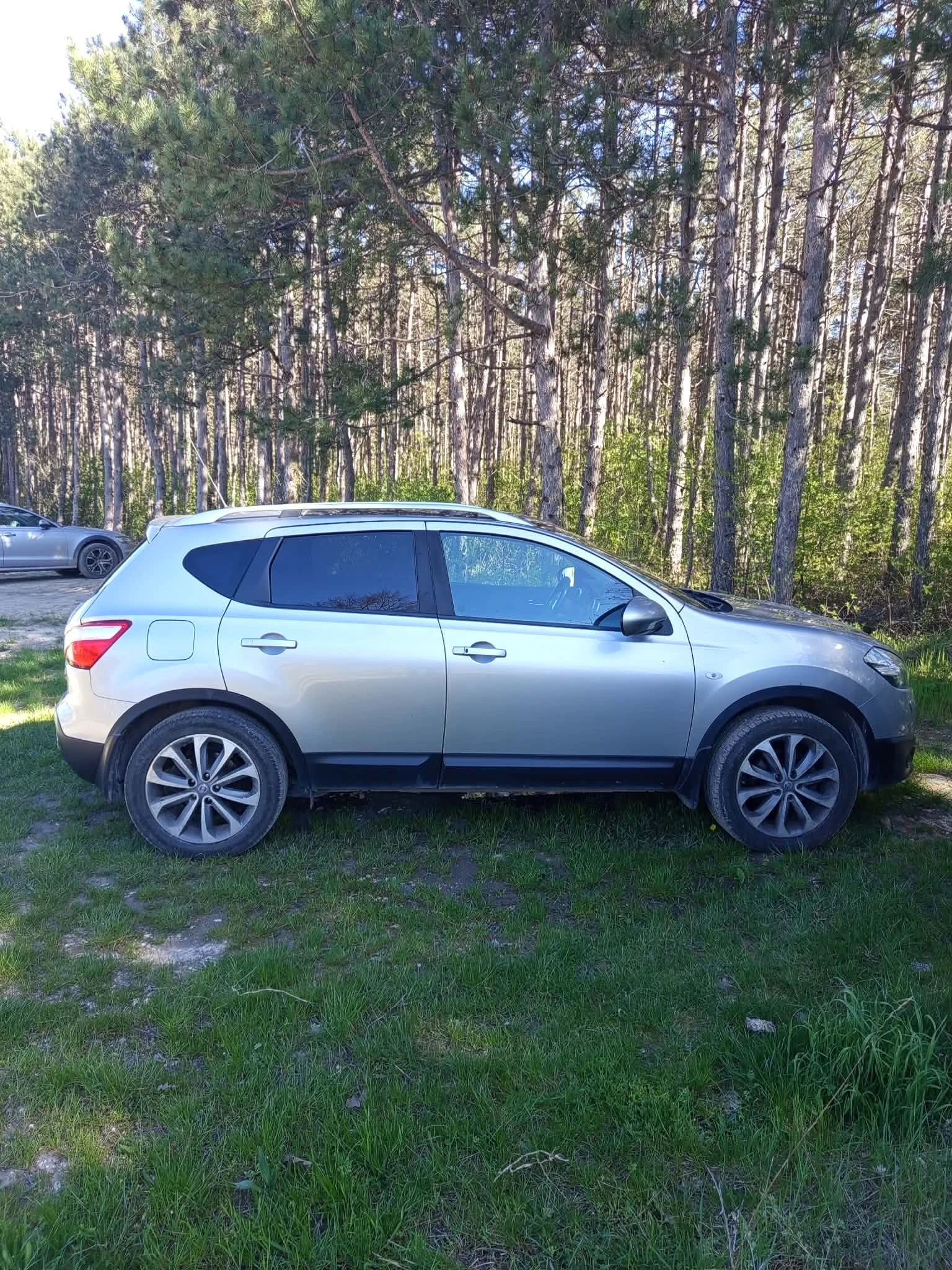 Nissan Qashqai, снимка 6 - Автомобили и джипове - 54370420
