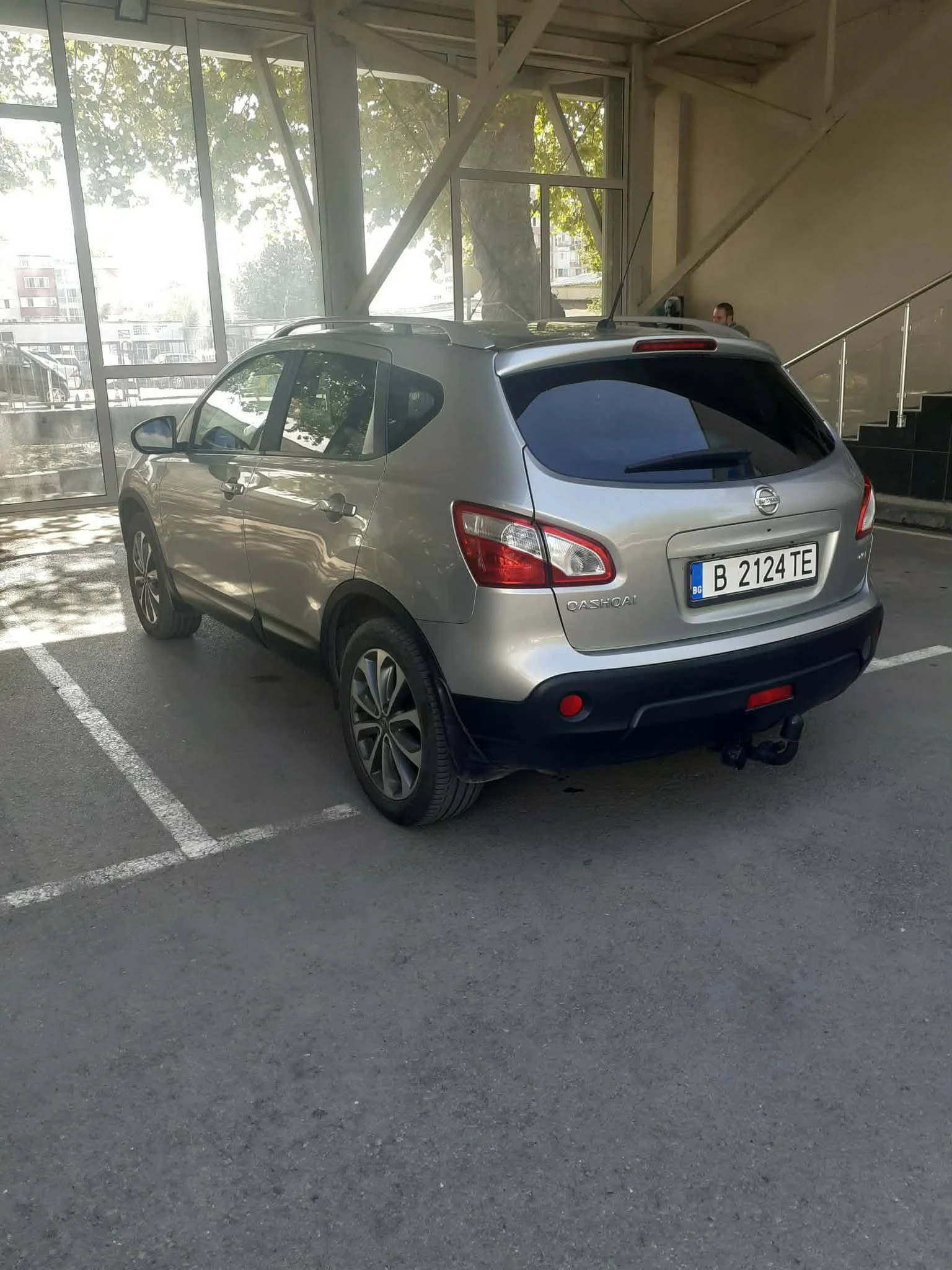 Nissan Qashqai, снимка 15 - Автомобили и джипове - 54370420