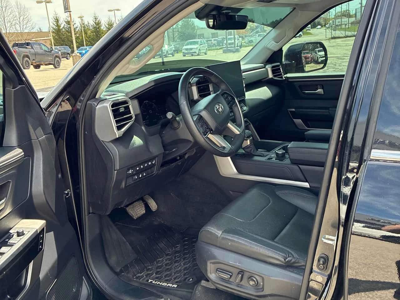Toyota Tundra * Limited Hybrid * CARFAX * ОПЦИЯ ЗА ФИНАНСИРАНЕ, снимка 5 - Автомобили и джипове - 55199558