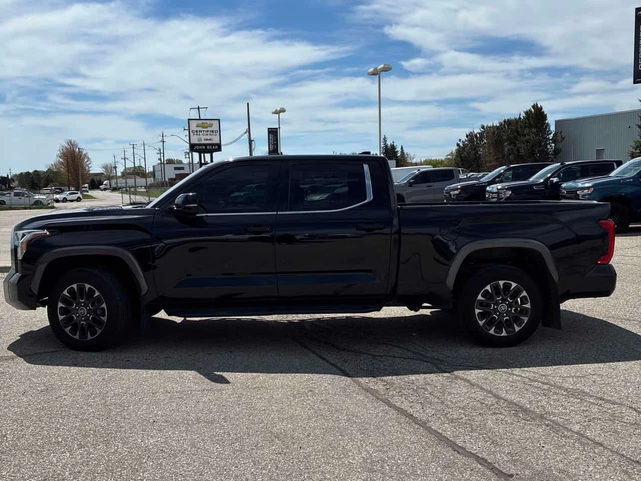 Toyota Tundra * Limited Hybrid * CARFAX * ОПЦИЯ ЗА ФИНАНСИРАНЕ, снимка 2 - Автомобили и джипове - 55199558