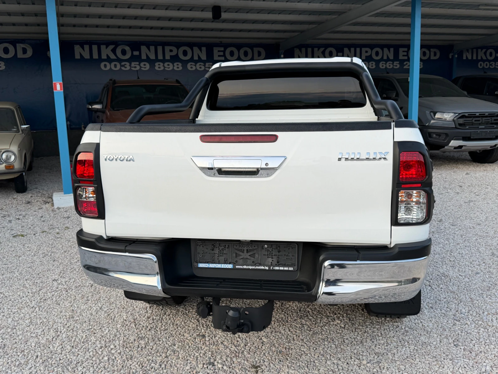 Toyota Hilux 2 години Гаранция, снимка 8 - Автомобили и джипове - 55549572