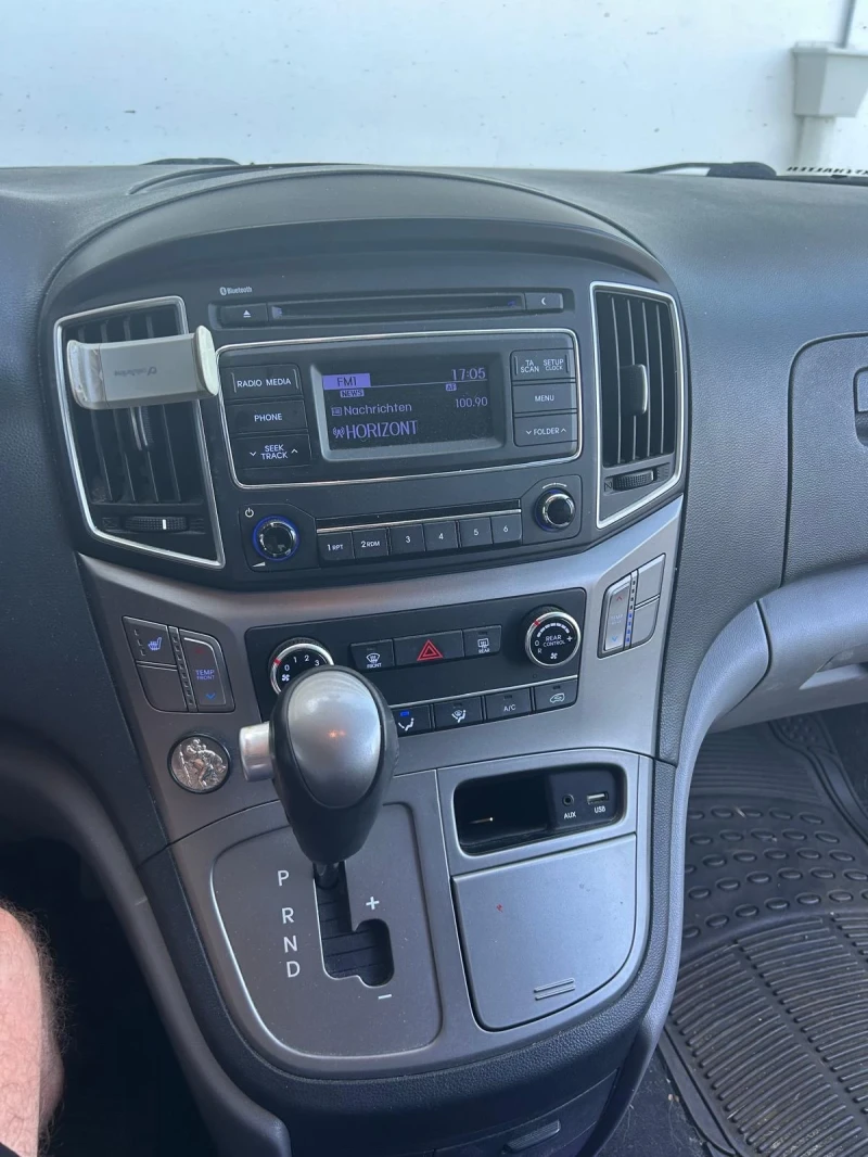 Hyundai Starex Hyundai Grand Starex 2500D, снимка 8 - Бусове и автобуси - 52920257