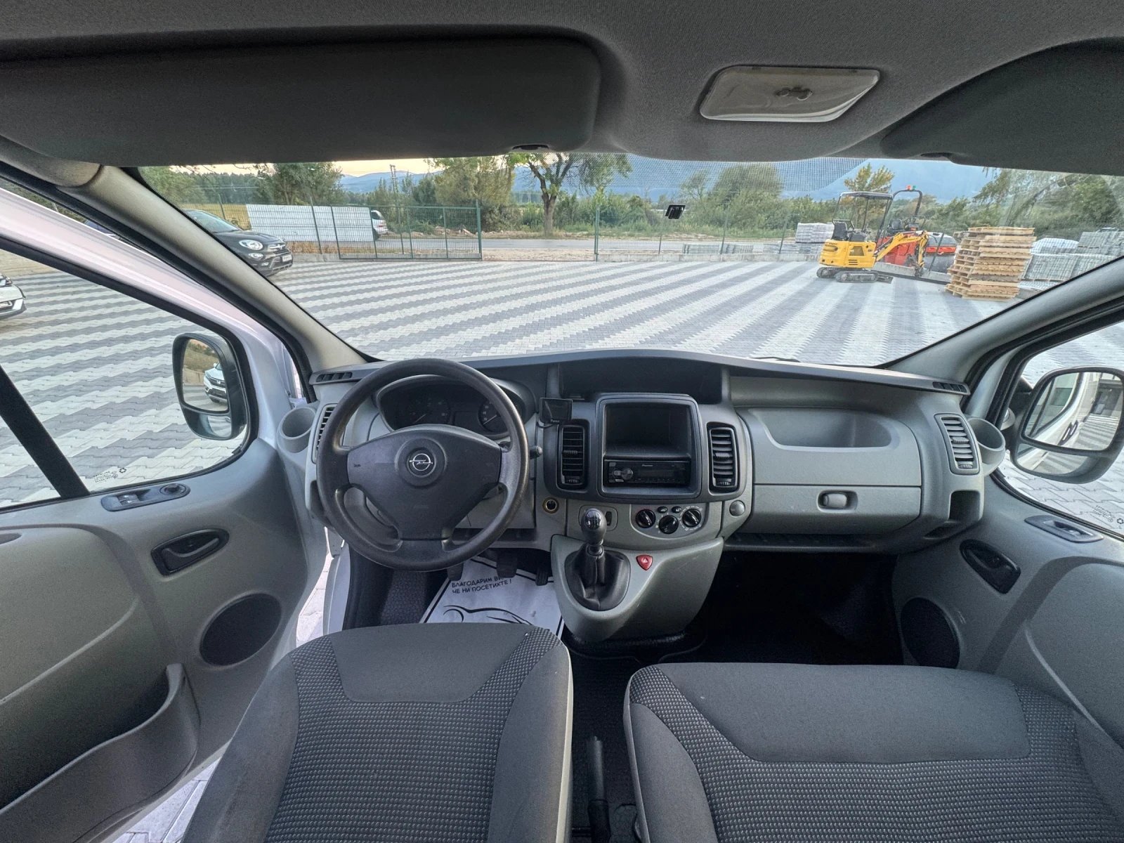 Opel Vivaro 2.0 CDTI * КЛИМАТИК* , снимка 9 - Бусове и автобуси - 56040792