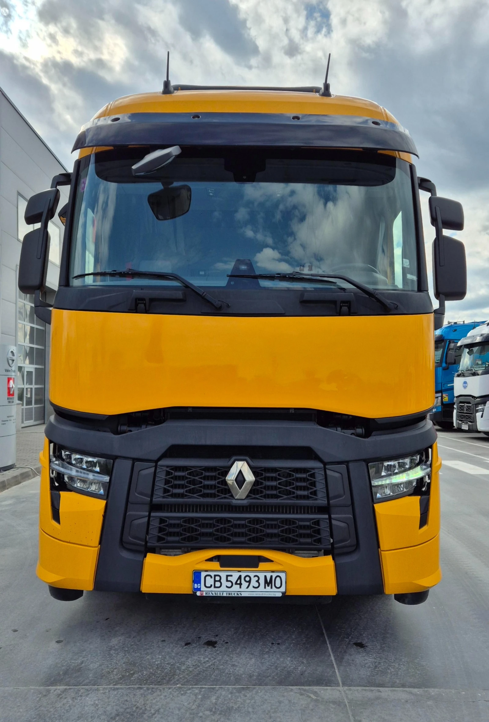 Renault T 520 - изображение 10