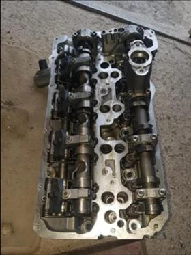 Глави на части със здрави валове маслена помпа 2 бутала BMW M5 F10, снимка 1