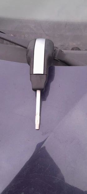 Продавам топка за скоростен лост автоматик за Дискавъри 3 2007г , снимка 2