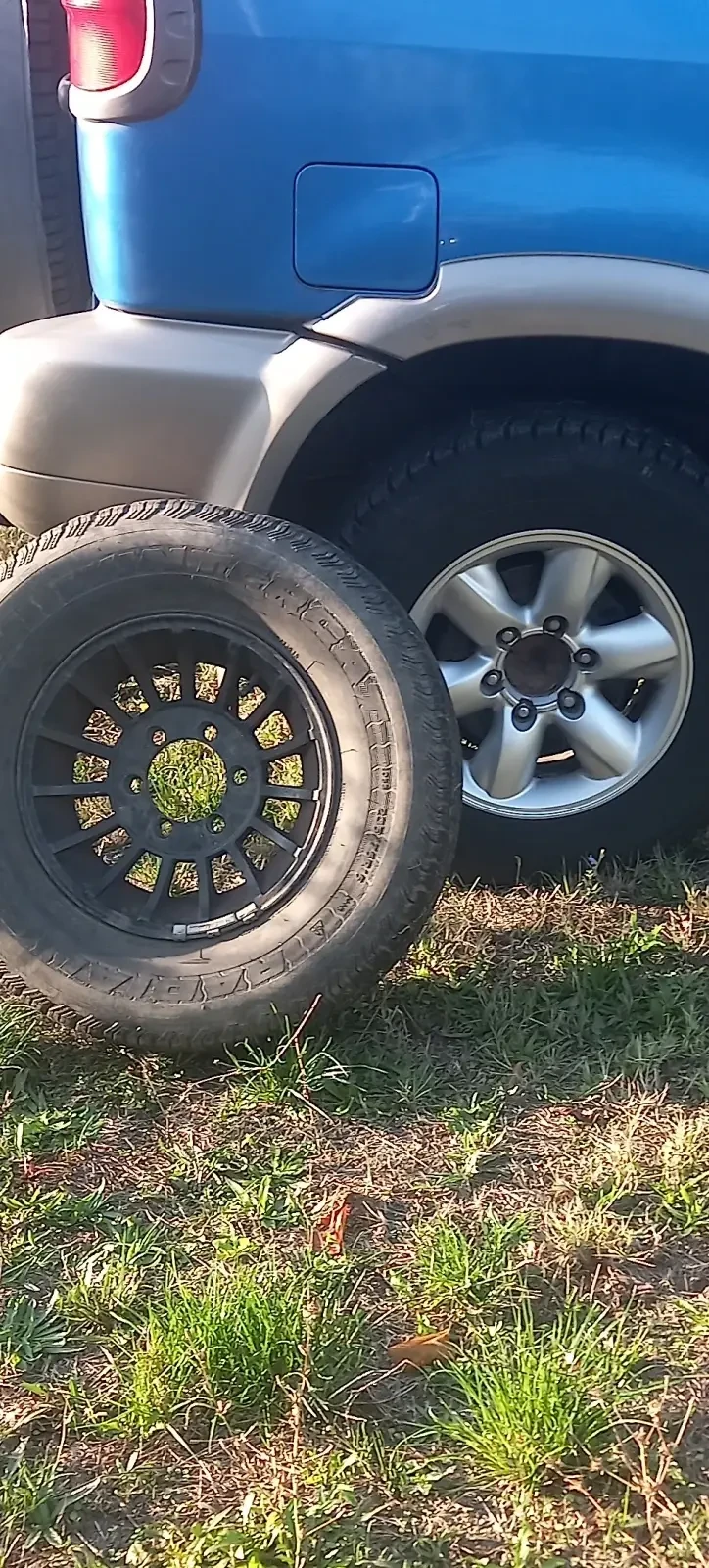    235/75R15  Nissan Terrano | Mobile.bg   1