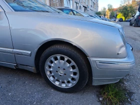 Mercedes-Benz E 320, снимка 5