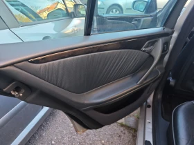 Mercedes-Benz E 320, снимка 13