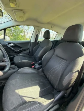 Peugeot 208, снимка 15