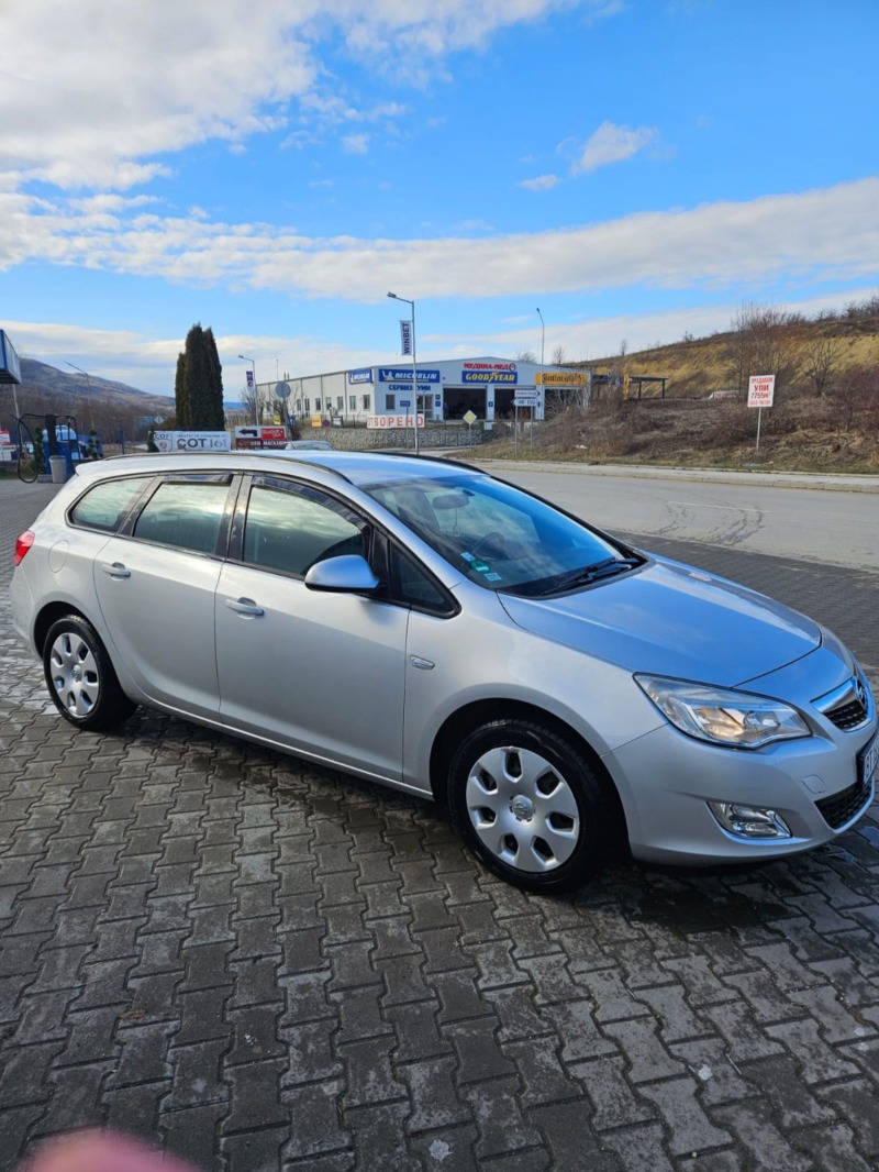 Opel Astra, снимка 3 - Автомобили и джипове - 45157363