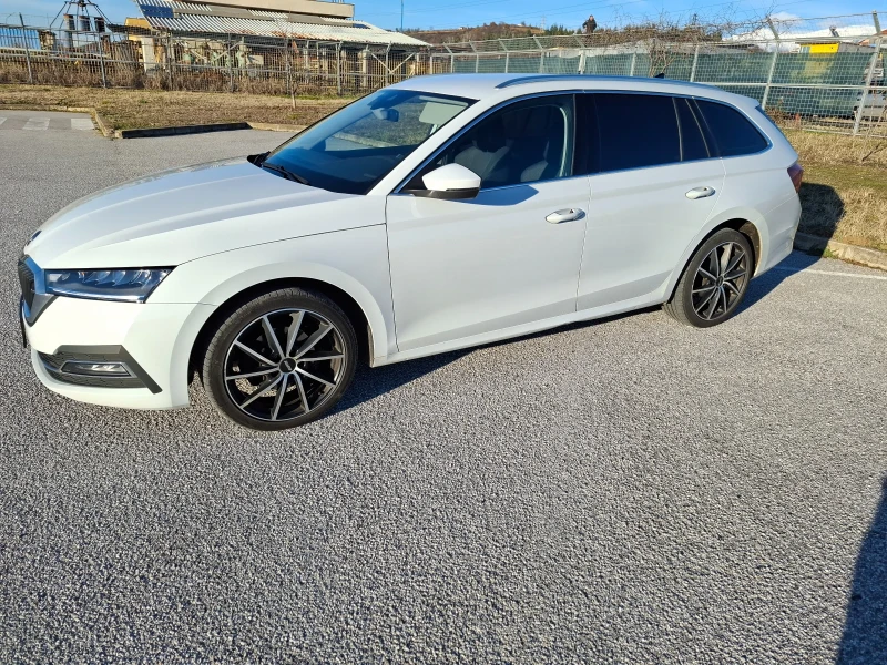 Skoda Octavia, снимка 1 - Автомобили и джипове - 48406591