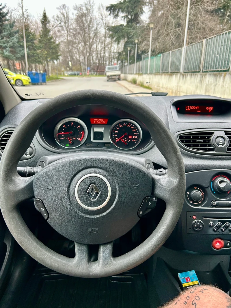 Renault Clio Renault Clio 1.5 DCI, снимка 9 - Автомобили и джипове - 52894709