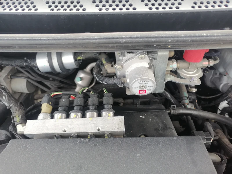 Kia Ceed 1, 4 GPL, снимка 13 - Автомобили и джипове - 53045136