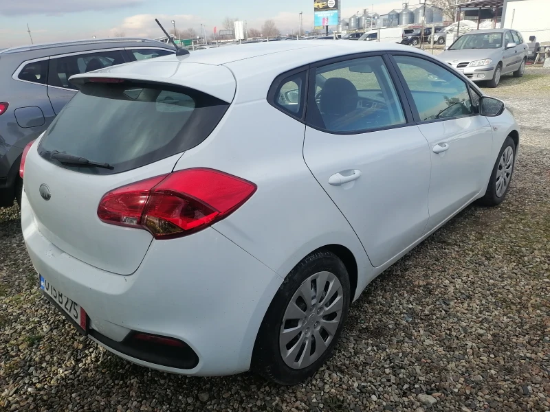 Kia Ceed 1, 4 GPL, снимка 5 - Автомобили и джипове - 53045136