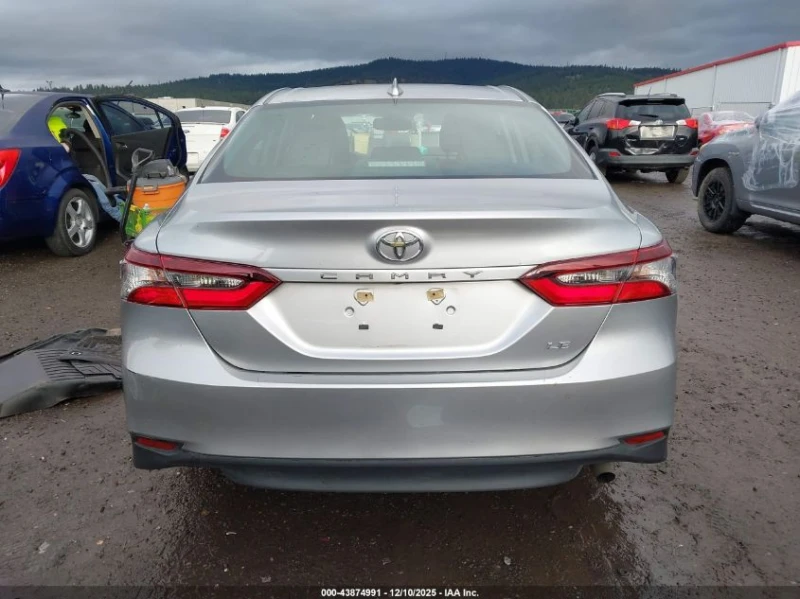 Toyota Camry 2.5L I-4 DI, DOHC, VVT, 203HP Front Wheel Drive, снимка 8 - Автомобили и джипове - 53095613