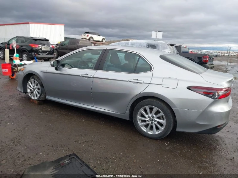 Toyota Camry 2.5L I-4 DI, DOHC, VVT, 203HP Front Wheel Drive, снимка 10 - Автомобили и джипове - 53095613