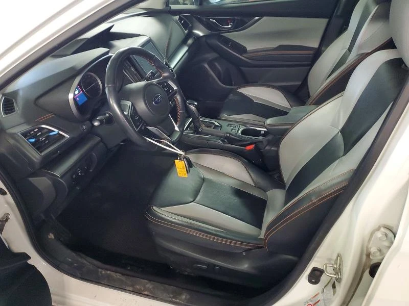 Subaru Crosstrek 2.0L 4 ALL WHEEL DRIVE, снимка 8 - Автомобили и джипове - 53929063