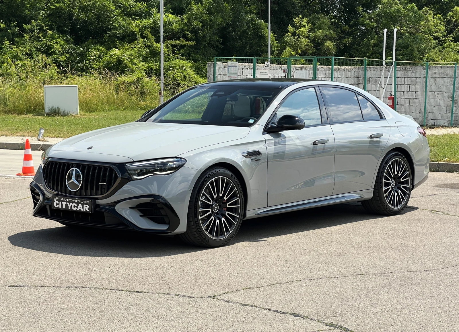 Mercedes-Benz E 53 AMG HYBRID/4M/NIGHT II/SUPERSCREEN/BURM/PANO/360/HUD/ - изображение 3
