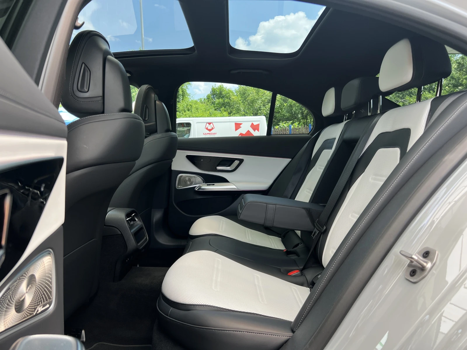 Mercedes-Benz E 53 AMG HYBRID/4M/NIGHT II/SUPERSCREEN/   | Mobile.bg   16