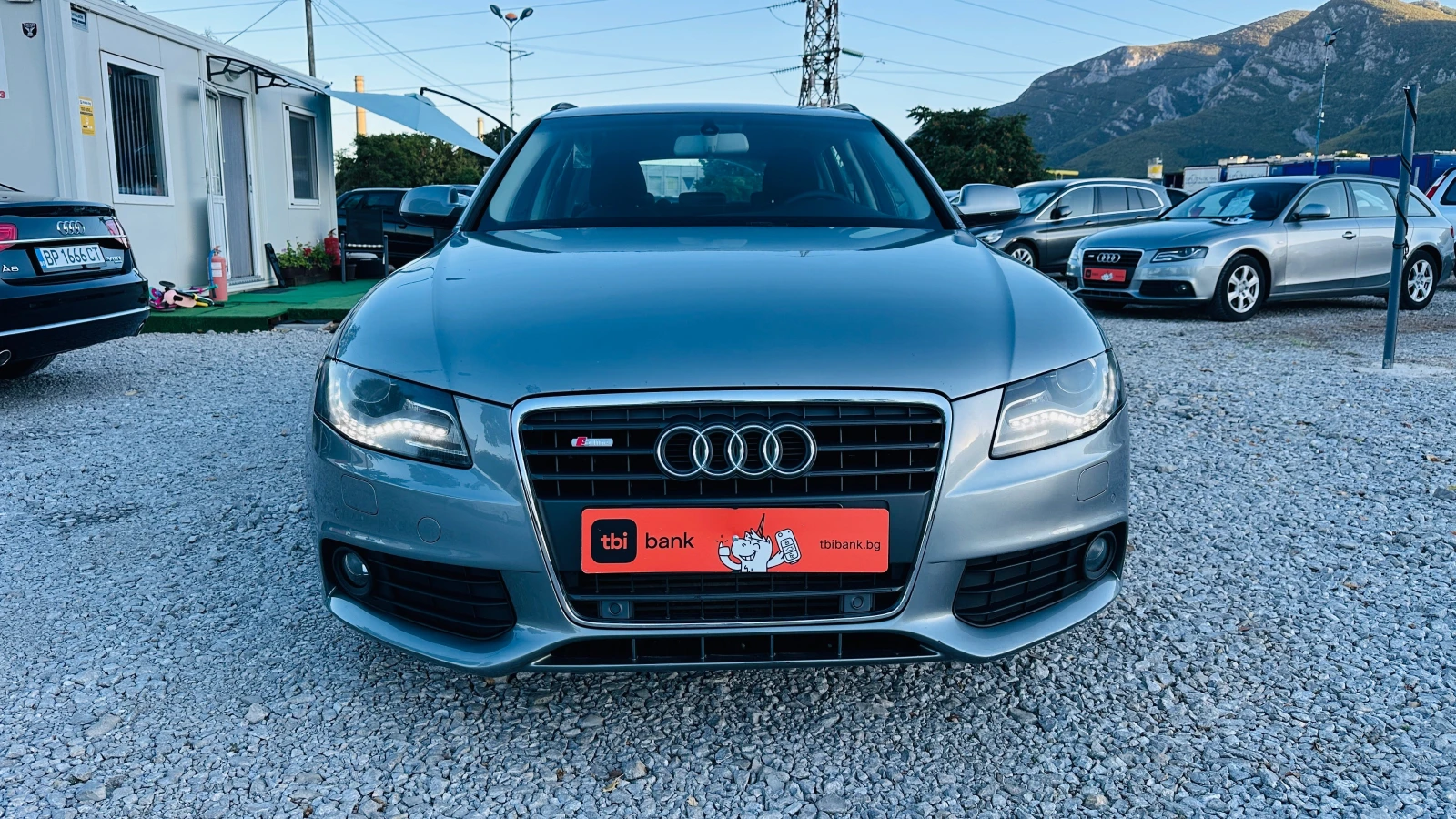 Audi A4 2.0tdi-нави-лед-6 скорости Евро 5 - изображение 2
