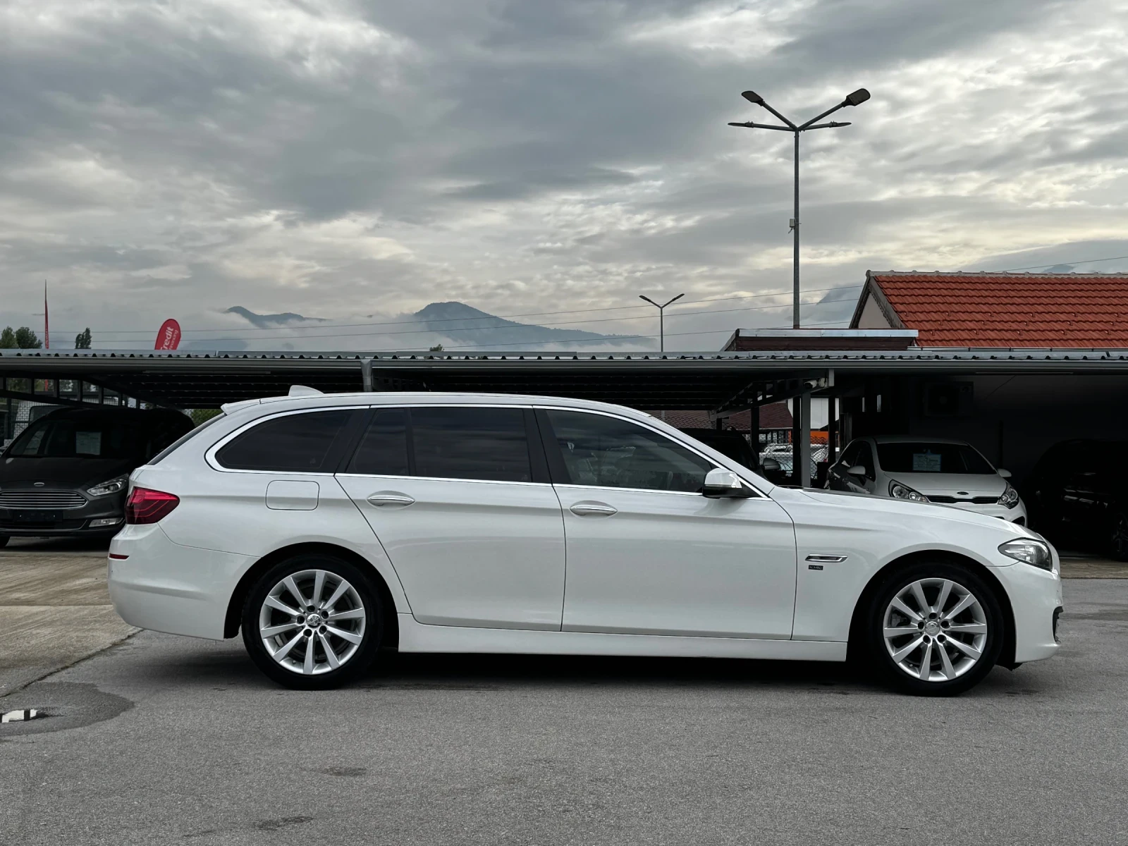 BMW 520 2.0D Twin Turbo ИТАЛИЯ - изображение 5