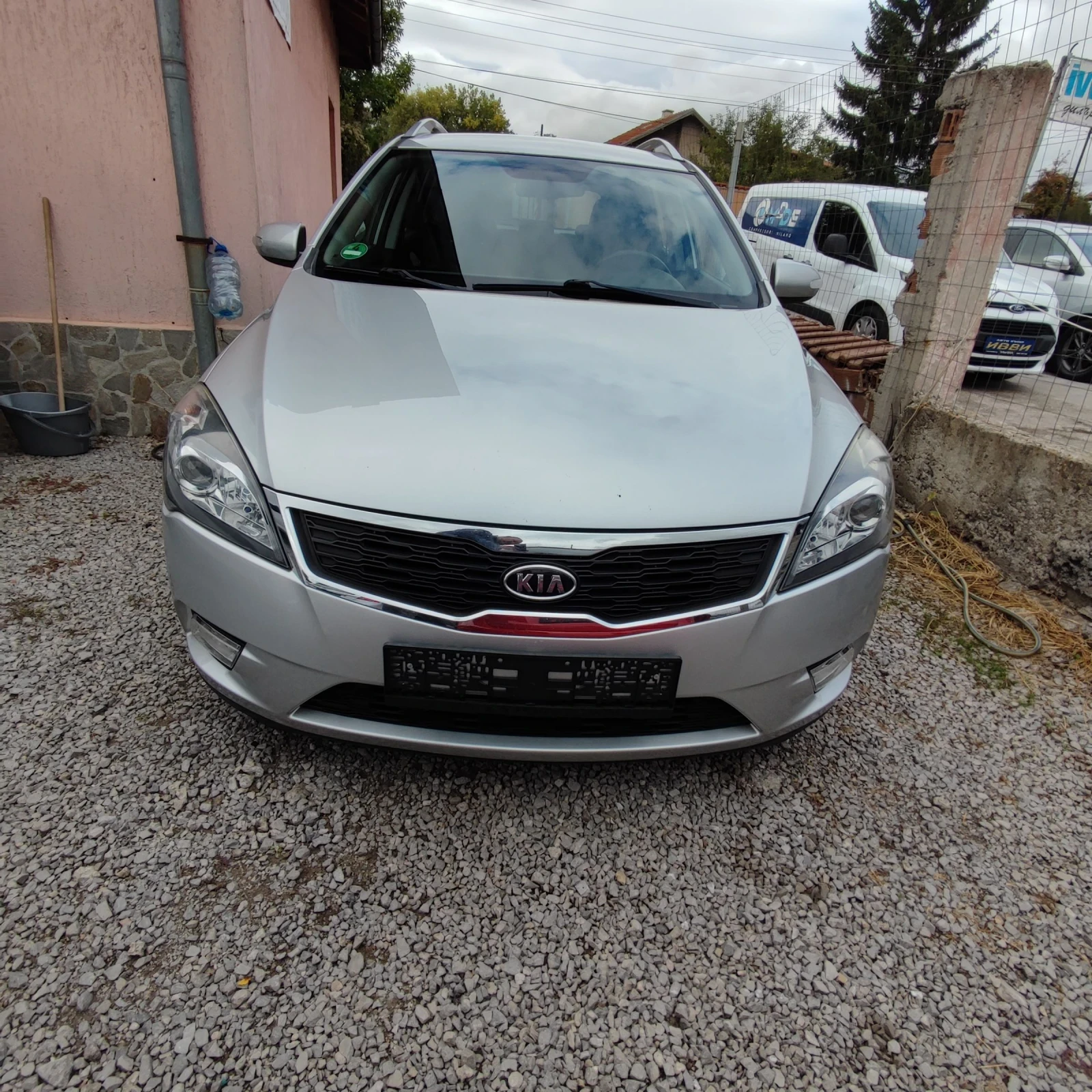 Kia Ceed 1.6 CRDI* FACELIFT* 116ks* KLIMATRONIK*  - изображение 2
