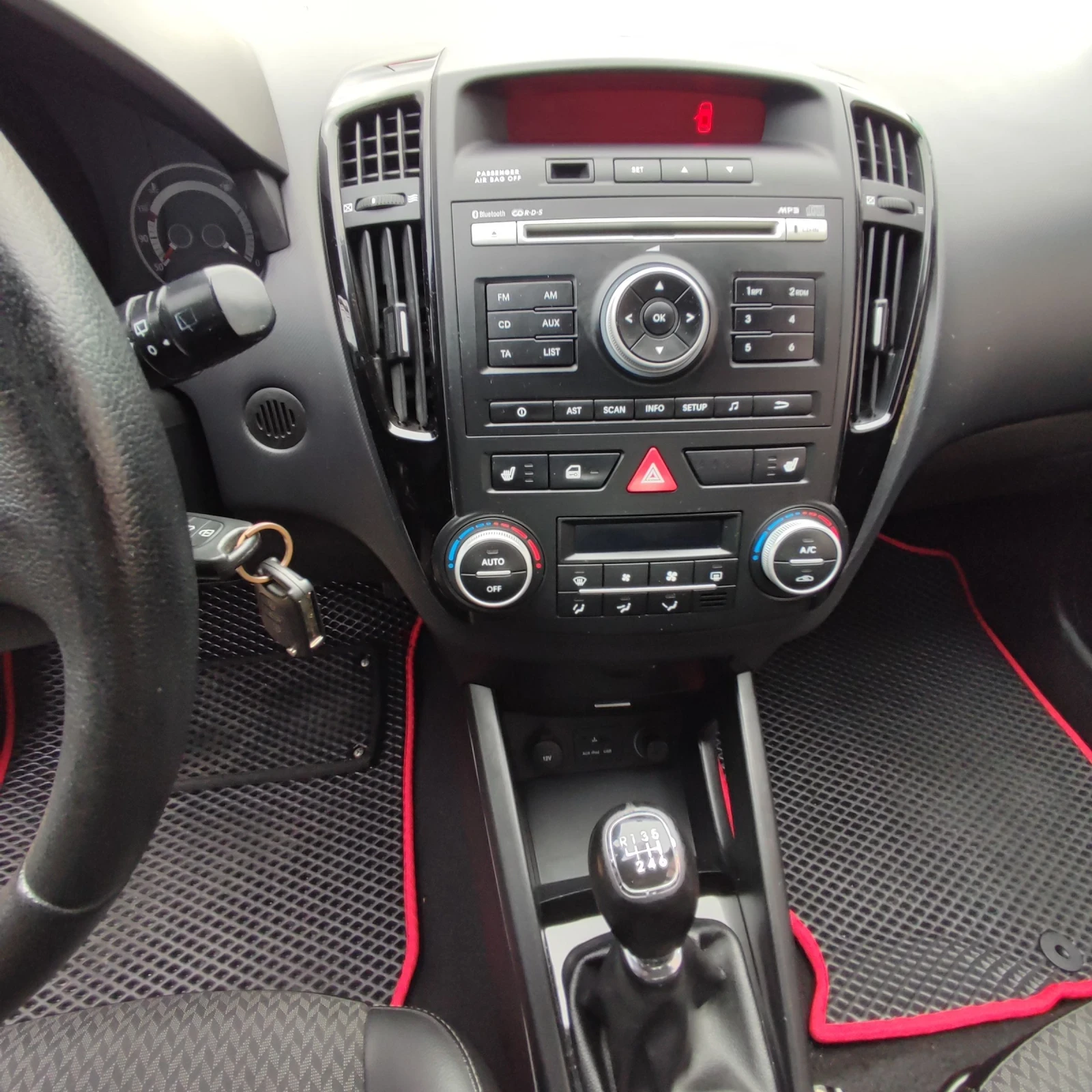 Kia Ceed 1.6 CRDI* FACELIFT* KLIMATRONIK*  | Mobile.bg   12