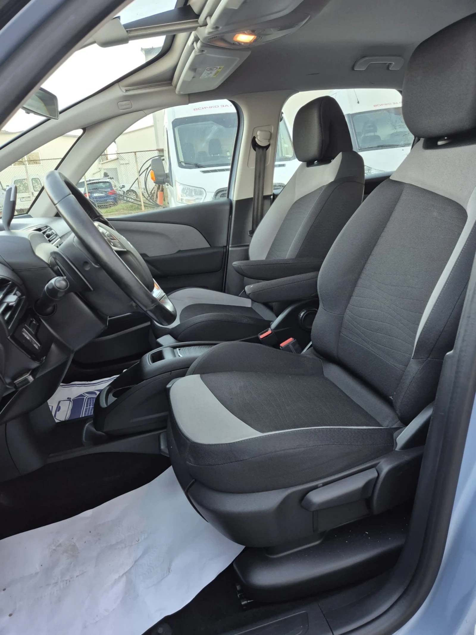 Citroen C4 Picasso 1.6HDI- Avtomat- Navi, снимка 7 - Автомобили и джипове - 52199090